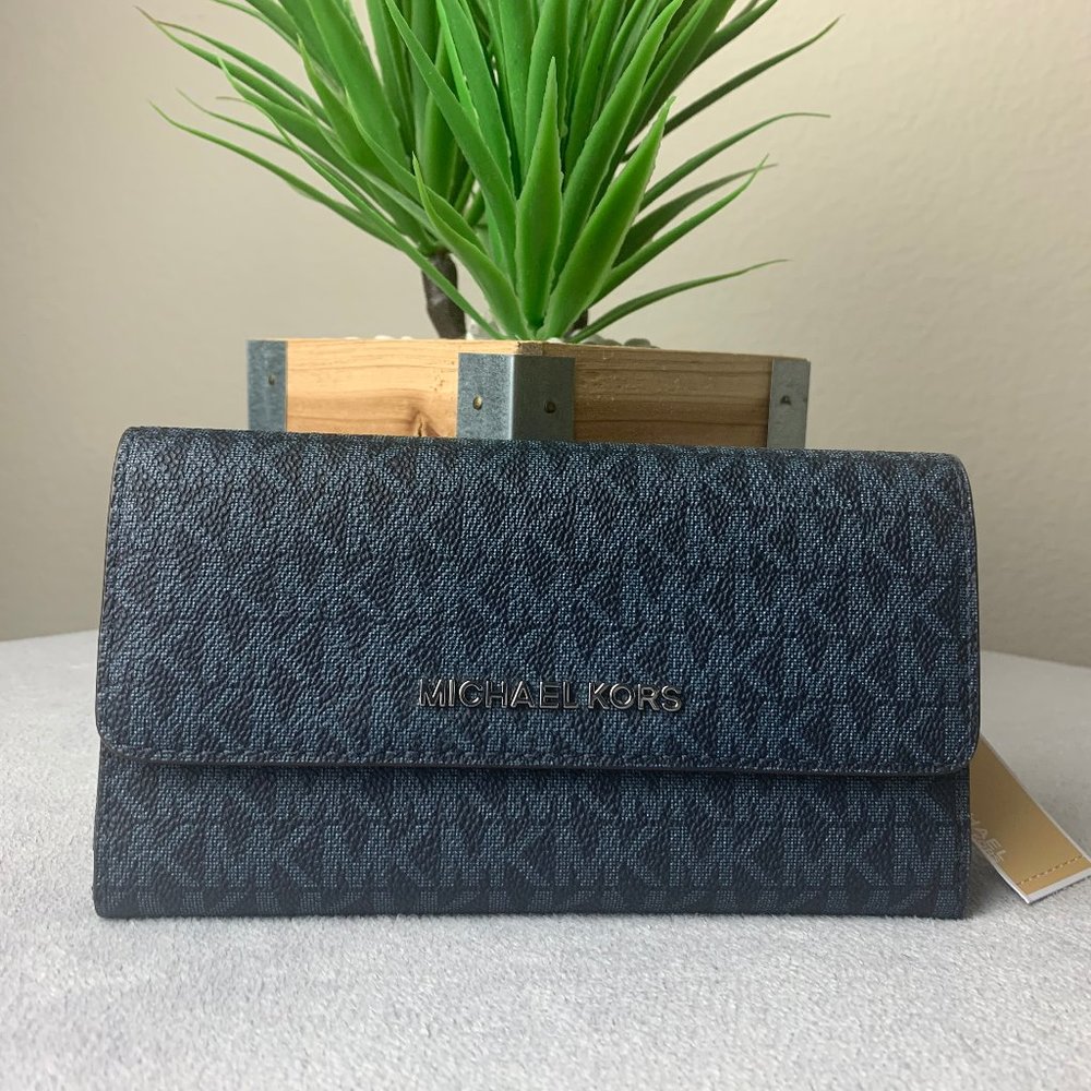 MICHAEL KORS JET SET TRAVEL LARGE TRIFOLD WALLET